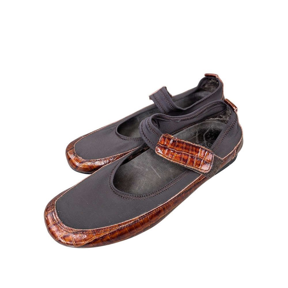 Helle Comfort‎ Womens Mary Jane Flats Size 38 7.5 Brown Croc Embossed Wellness